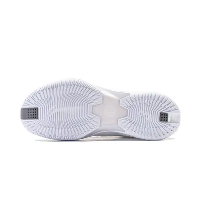 Li-ning Wade Fission 9 'tour' In White