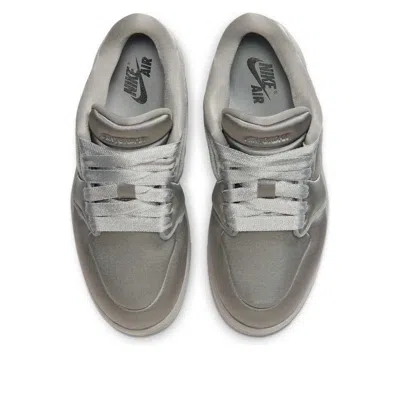 Air Jordan (wmns)  1 Low Method Of Make 'satin Grey' In Black