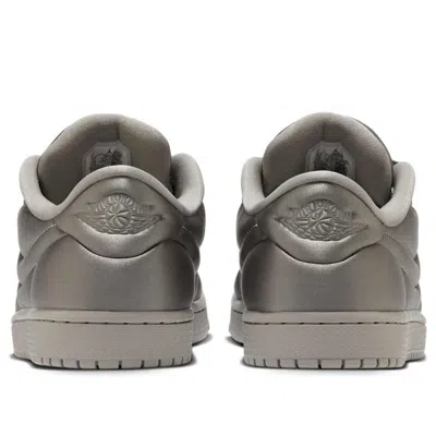 Air Jordan (wmns)  1 Low Method Of Make 'satin Grey' In Black