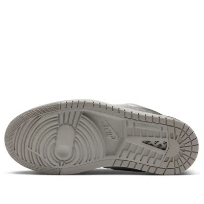 Air Jordan (wmns)  1 Low Method Of Make 'satin Grey' In Black