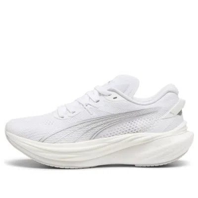 Puma Deviate Nitro 3 Running Shoes In White