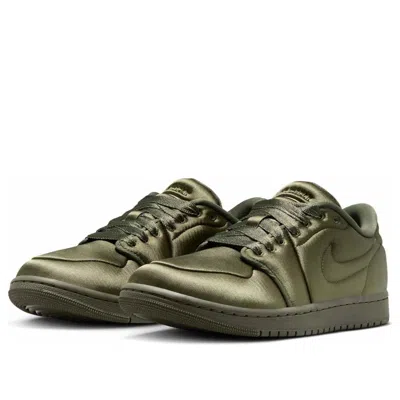 Air Jordan (wmns)  1 Low Method Of Make 'satin Medium Olive' In Green