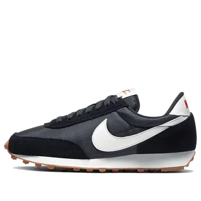 Nike Daybreak "black/white" Sneakers In Black