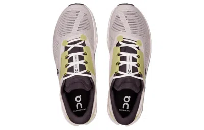 On Running Cloudstratus 3 Trainers In Multi