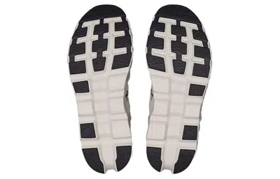 On Running Cloudstratus 3 Trainers In Multi