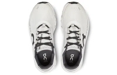 On Running (wmns)  Cloudmonster 'undyed White Black'