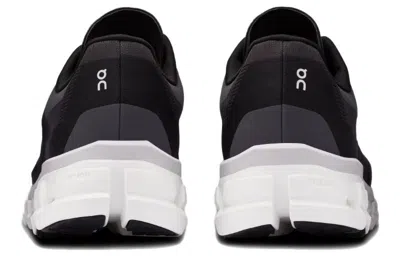 On Cloudflow 4 Low-top Sneakers In Black