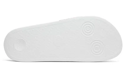 Gucci Pursuit Pool Slides In White