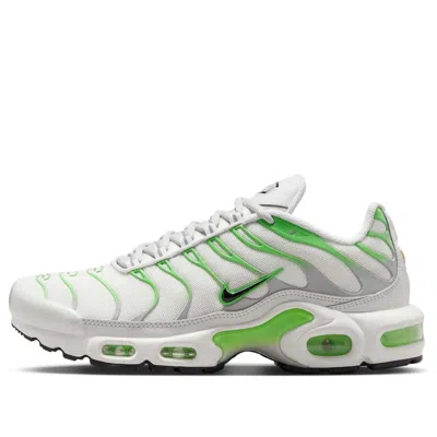 Nike (wmns)  Air Max Plus 'green Strike'