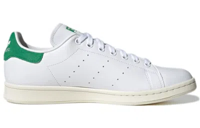 Adidas Originals Low Top Sneakers With Contrast Heel Tab In Multi