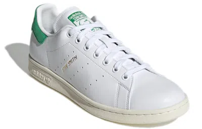 Adidas Originals Low Top Sneakers With Contrast Heel Tab In Multi