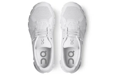 On (wmns)  Running Cloud 5 'all White'