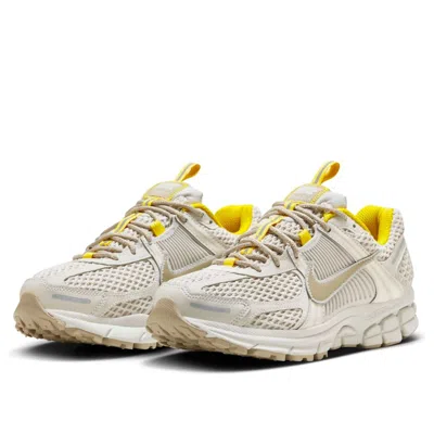 Nike (wmns)  Air Zoom Vomero 5 'light Bone' In Neutral