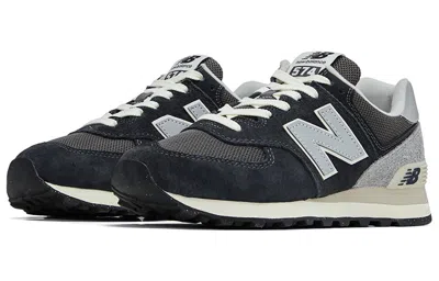 New Balance Sneakers In Black