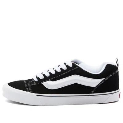 Vans Knu Skool Sneaker In Black