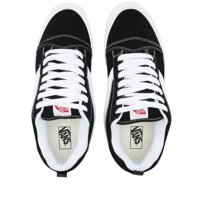 Vans Knu Skool Sneaker In Black