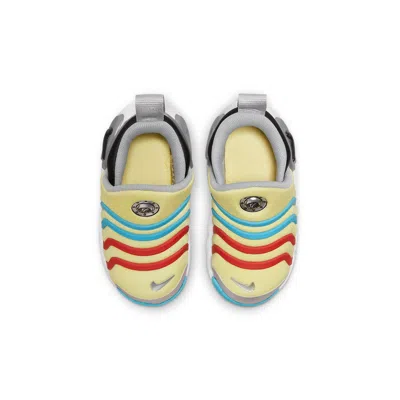 Nike (td)  Dynamo Go Se 'lemon Chiffon Red Blue' In Yellow