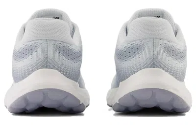 New Balance Women's 520v8