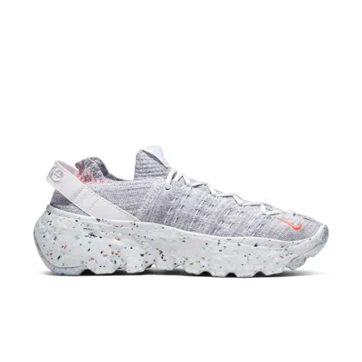 Nike (wmns)  Space Hippie 04 'this Is Trash - Crimson' In Gray