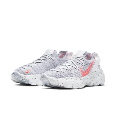 Nike (wmns)  Space Hippie 04 'this Is Trash - Crimson' In Gray