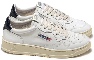 Autry Leather Sneakers With Back Contrasting Patch In White