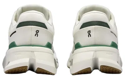 On Cloudrunner 2 Low-top Sneakers In White