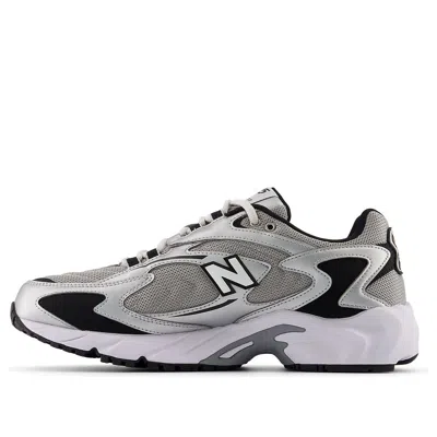 New Balance Mens  725
