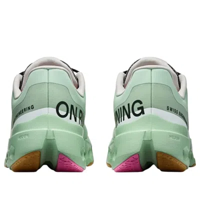 On Cloudtec Trainers In Green