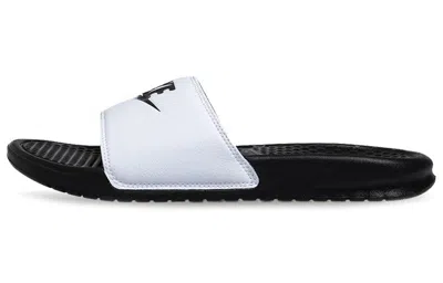 Nike Benassi Slides 'white'