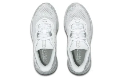 Under Armour (wmns)  Ua Hovr Turbulence 2 'white Metallic Silver' In Gray