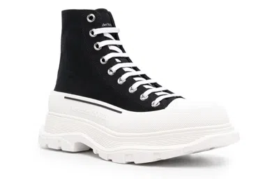 Alexander Mcqueen Tread Slick Lace-up Ankle Boots In Black