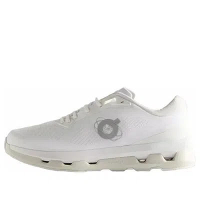 On (wmns)  Running X Kith Cloudze 'white Ice'