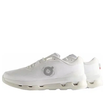 On (wmns)  Running X Kith Cloudze 'white Ice'