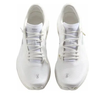 On (wmns)  Running X Kith Cloudze 'white Ice'
