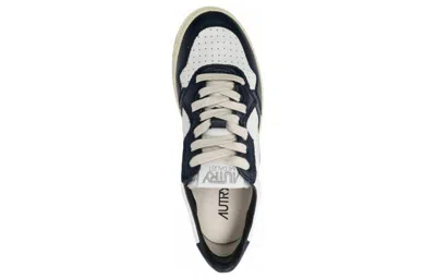 Autry Medalist Sneakers With Inserts In Black