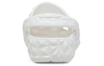 Crocs Classic Geometric Clog In White