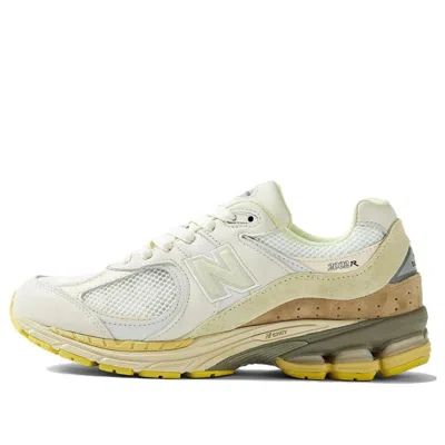 New Balance Auralee X 2002r 'white' In Yellow