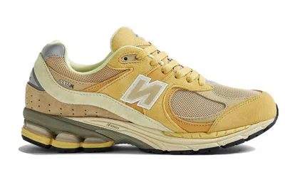 New Balance Auralee X 2002r 'white' In Yellow