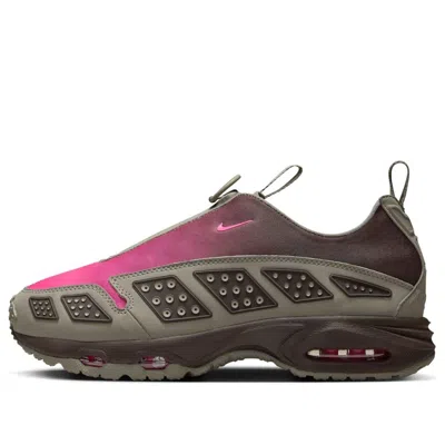Nike Air Max Sunder Sneaker