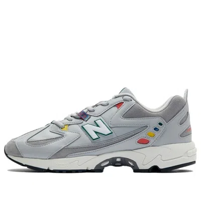 New Balance 828 In Gray