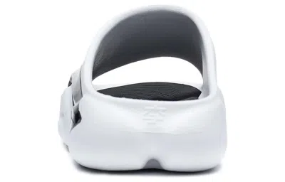 Li-ning Badfive Speed 9 Slides 'white Black' In Multi