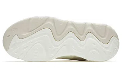 Anta (wmns)  Shock The Wave 2.0 Mid 'muddy Grey' In White