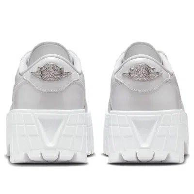 Air Jordan (wmns)  1 Brooklyn Low 'white Metallic Silver'