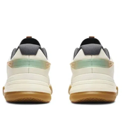 On (wmns)  Running The Roger Advantage Z5 'cream Almd' In White