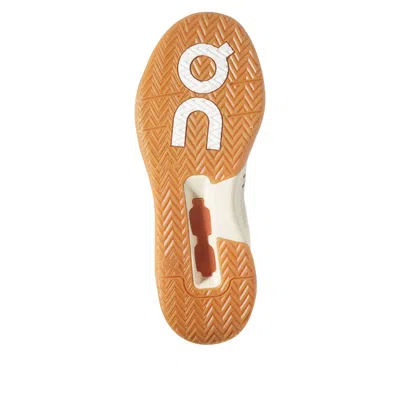 On (wmns)  Running The Roger Advantage Z5 'cream Almd' In White