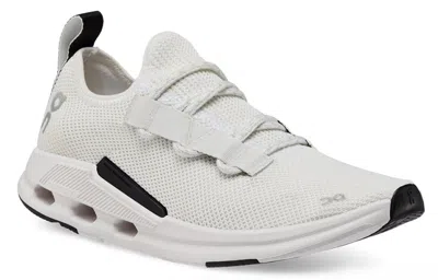 On Running (wmns)  Cloudeasy 'white Black'