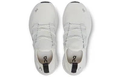 On Running (wmns)  Cloudeasy 'white Black'