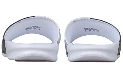 Nike (wmns)  Benassi Jdi Slides 'pure Platinum' In Black