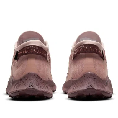 Nike (wmns)  Pegasus Trail 2 Gtx 'desert Dust Mauve' In Pink