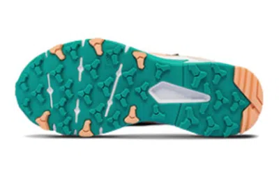 The North Face (wmns)  Vectiv Taraval Track Shoes 'black Vandis Grey' In Multi